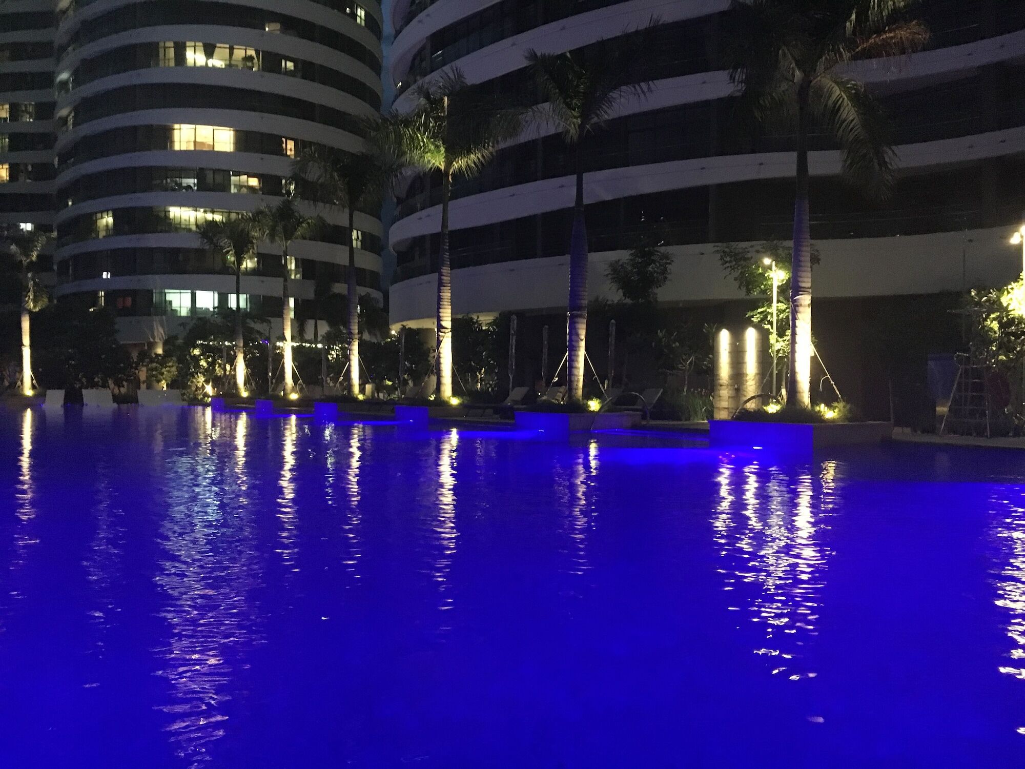 Estella Heights Saigon City View 2Br Apartment & Pool, Ho Chi Minh City Exterior photo